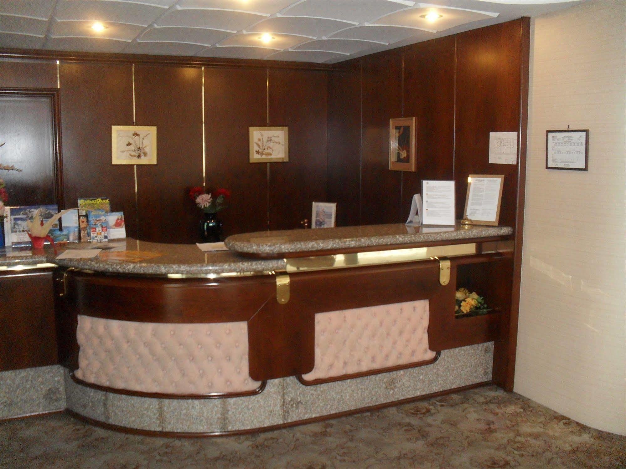 Hotel Antares Arona Exterior foto